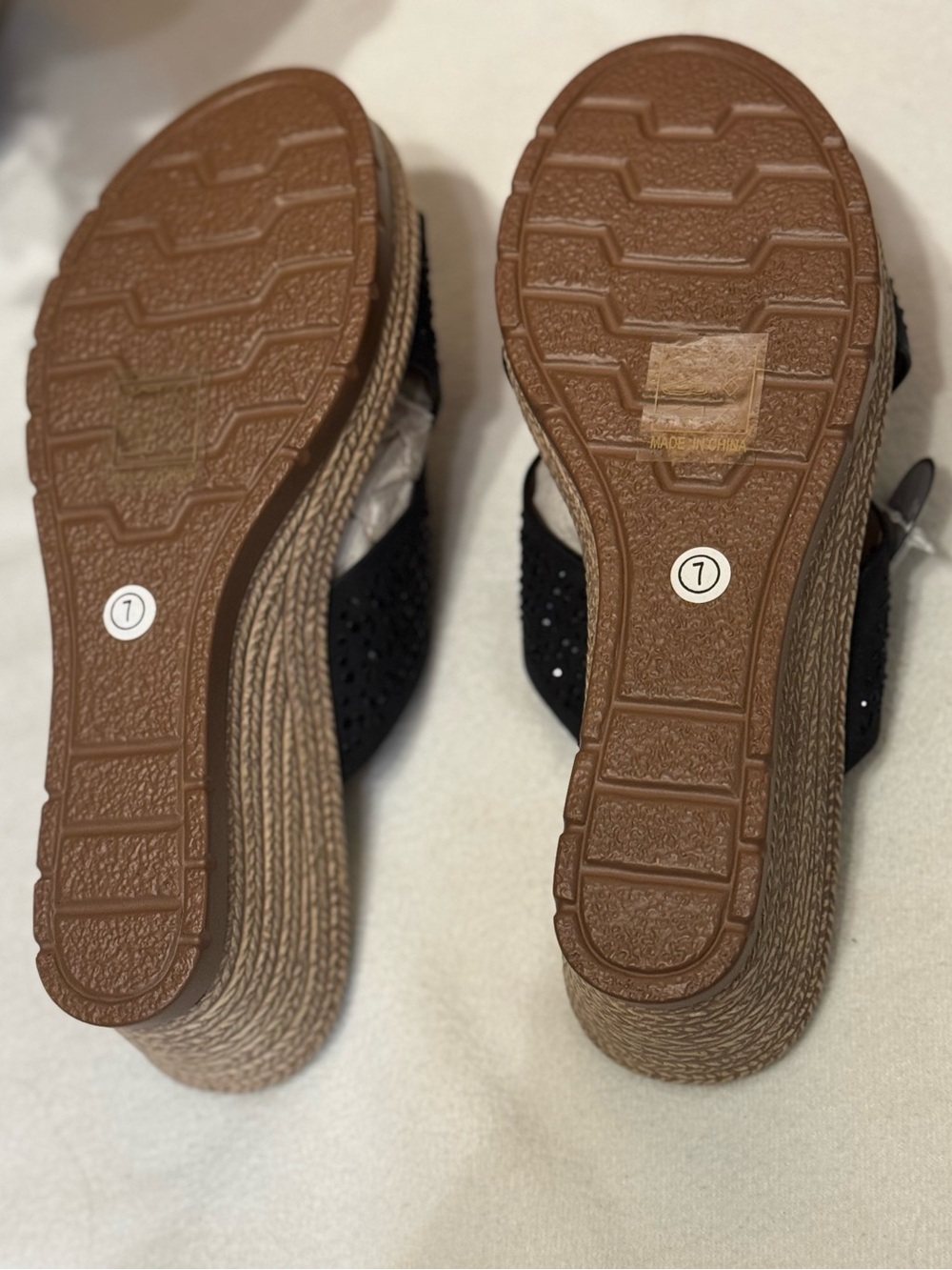 GC Shoes Women's Malia
Embellished Wedge Sandals, Black Size 7 - G.C. Shoes NIB - Picture 9 of 11